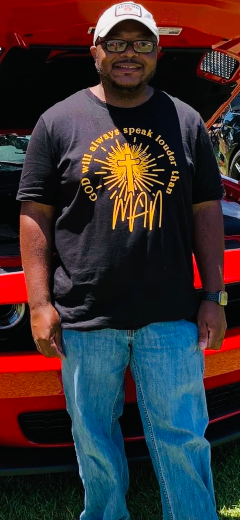 Short sleeve t shirt (God speaks louder)